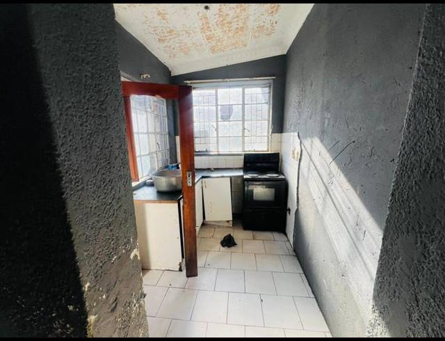 9 BEDROOM HOUSE FOR SALE IN ROSETTENVILLE